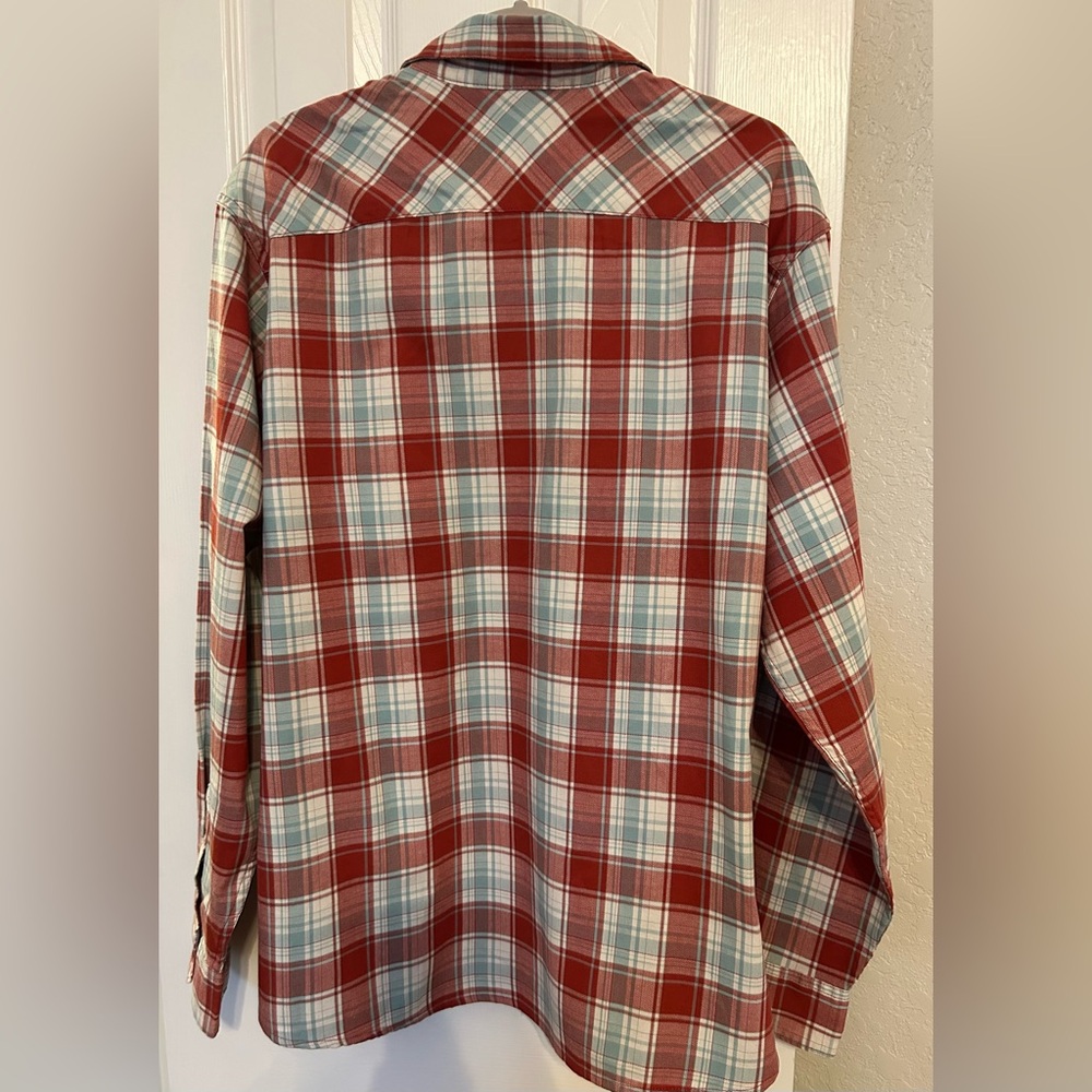 Wrangler Men's Red and Light Blue Plaid Shirt - Picture 2 of 9